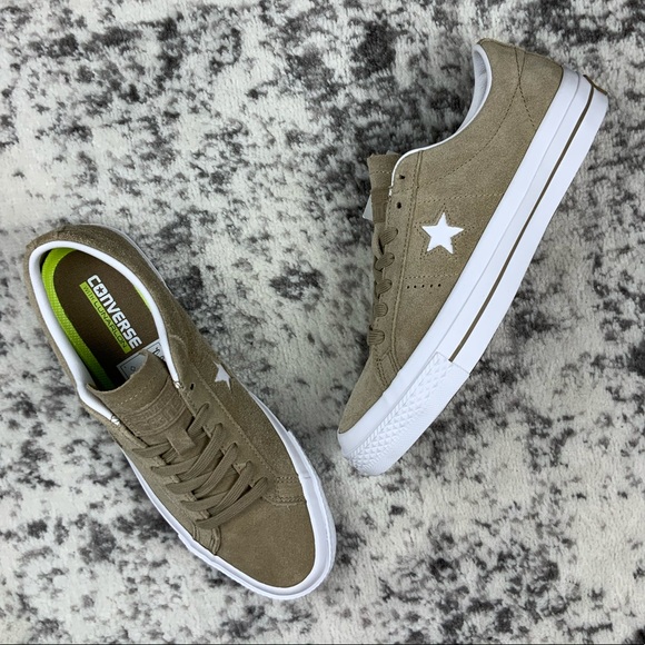 Converse Shoes - NIB Converse One Star Suede Ox women’s sneakers